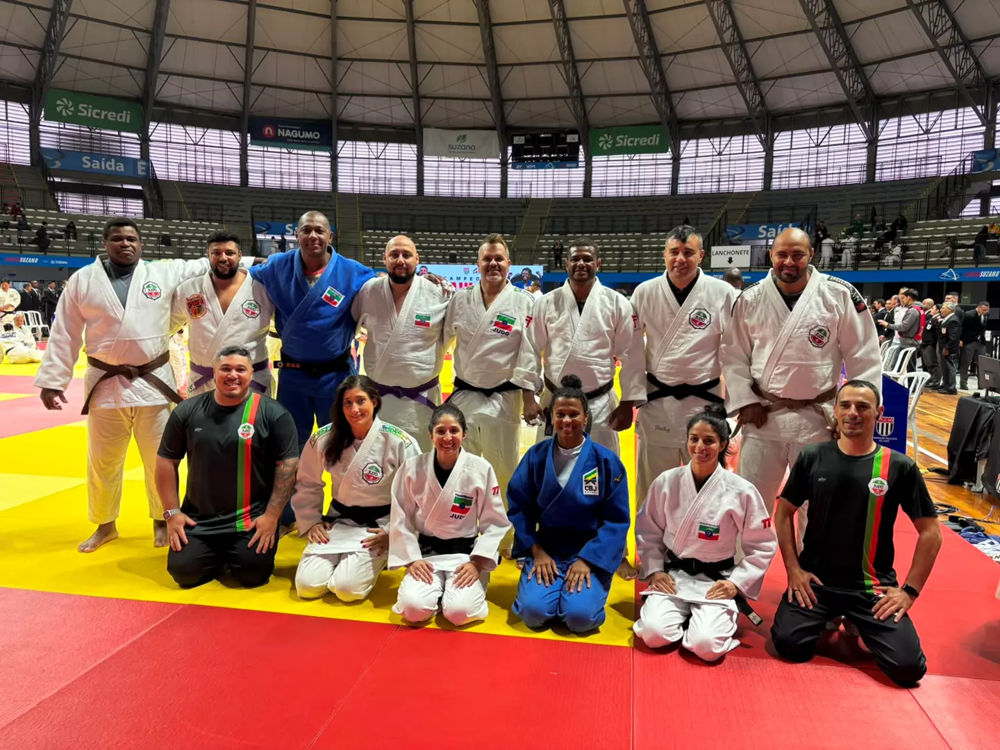 Pinda no topo: Judô da Semelp brilha com chuva de ouro e títulos no Campeonato Paulista Veteranos